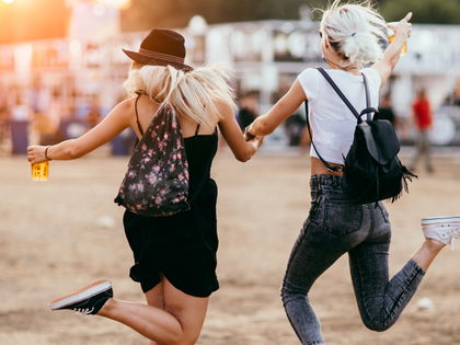 Festival: Die coolsten Taschen für die Open-Air-Konzerte - Mit diesen Modellen wertest du jeden Look auf
