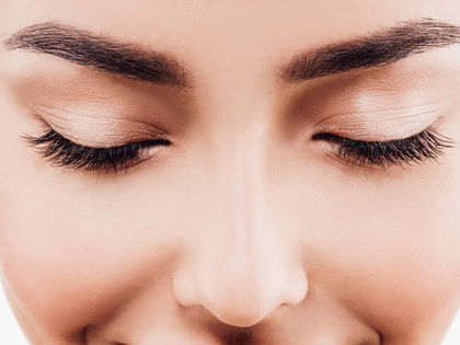 Wimpernserum: DAS ist das beste Produkt laut Amazon - So klappt's mit dem sexy Augenaufschlag