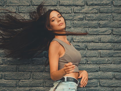 Lange Haare: DIESES Shampoo regt den Haarwuchs an