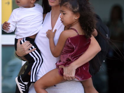 Die Kardashians: Ihre Kinder sind wahre "Teufel" - Kourtneys Nanny flucht: "Diese Satansbrut!"