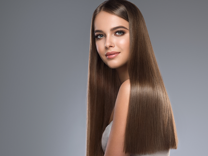 Keratin-Glättung für zu Hause: So wirst du Frizz endlich los