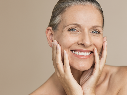 Hautpflege ab 50: Diese Feuchtigkeitscreme geht im Netz durch die Decke - Der Beauty-Booster hat über 4.400 positive Bewertungen