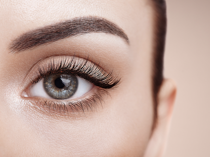 Wimpernserum: Auf diese 5 Neuheiten schwören die User - Dem perfekten Augenaufschlag steht nichts mehr im Wege
