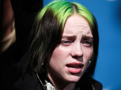 Billie Eilish: Sex-Tape-Skandal - "Denkst du, ich würde tagsüber Sex in einem Zug haben?"