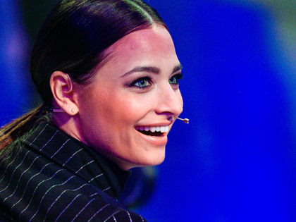 Amira Pocher: Fiese Klatsche gegen Carina Spack - "Was ist denn mit ihrem Mund los?!"