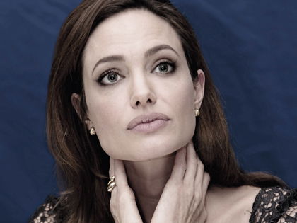 Angelina Jolie: Bangten die Ärzte um ihr Leben? - Die Schauspielerin soll extrem gehungert haben