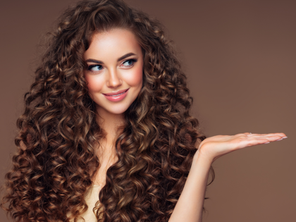 Curly Girl Methode: Das musst du wissen - Die wichtigsten Infos zum Einstieg in die Lockenpflege