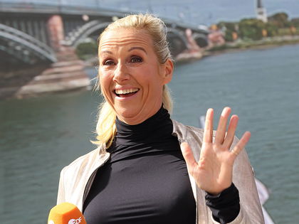 Andrea Kiewel: Schlagerparty im "Discofox-Fernsehgarten" - Diese Gäste tanzen mit