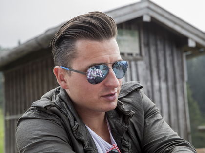 Andreas Gabalier: Abrechnung mit seinem toten Vater - "Gebe ich ihm auf gewisse Weise die Schuld am Tod meiner kleinen Schwester"
