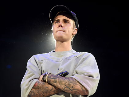 Justin Bieber, Jennifer Aniston & Co.: Jetzt packen ihre Assistentinnen aus! - Das passiert wirklich hinter verschlossenen Türen