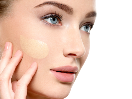 BB Cream: Diese 5-in-1-Tagespflege spendet 24h Feuchtigkeit - Für einen ebenmäßigen, frischen Teint