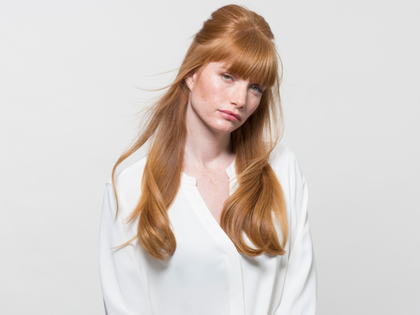 Weihnachten: 3 einfache und schnelle Festtagsfrisuren - Für jede Haarlänge den perfekten Style