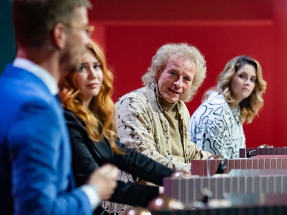 "Wer stiehlt mir die Show?": Mega-Eklat um Thomas Gottschalk & Joko Winterscheidt - "Von allen Witzen, die du je gemacht hast, war das wirklich der Böseste"