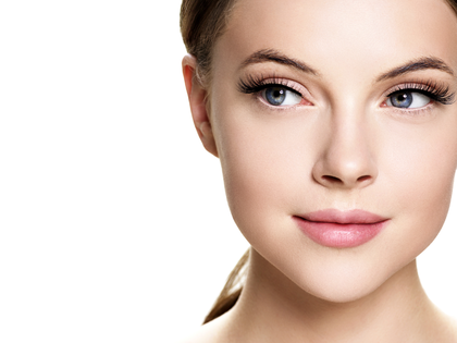 Dieses Wimpernserum aus der Drogerie geht im Netz durch die Decke - Atemberaubende Augenblicke – auch ungeschminkt