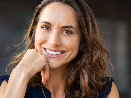 Anti-Aging: Diese preiswerte Drogerie-Creme wirkt wie ein Lifting - Effektives Mittel gegen Falten