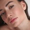 Foundation: Dieses Apotheken-Make-up ist super beliebt - Deckt zuverlässige Rötungen, Pigmentflecken & Akne ab