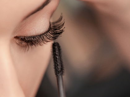 Mascara: Diese 8-Euro-Wimperntusche stärkt die Wimpern wie ein Serum