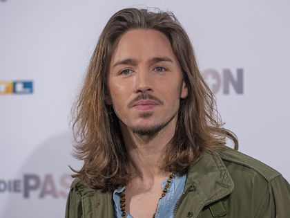 "Let's Dance"-Gil Ofarim: Humorvolles Liebesgeständnis - "Glücklich, happy, verliebt" - Der beliebte Sänger beantwortet die Fragen seiner Fans
