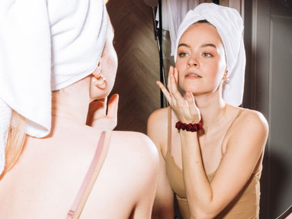Anti-Aging: Dieses Retinol-Serum bekämpft Sonnenschäden effektiv - Bye, bye Pigmentflecken, Falten und Co!