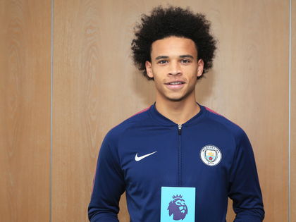 Leroy Sané: Seltener Anblick! Er zeigt seinen Sohn Milo - Profifußballer und Familienmensch