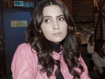 GZSZ: Eklat um Laura-Darstellerin - RTL zieht Konsequenzen  - Krasser Hate gegen Chryssanthi Kavazi