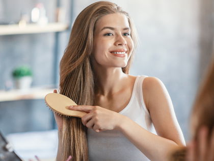 Haarpflege: Mit dieser Bürste hast du nie wieder Frizz
