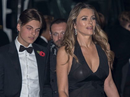 Liz Hurley: Sie kämpft für ihren Sohn! - Zoff ums Erbe