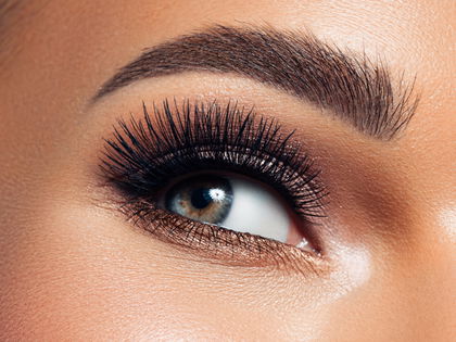 Beauty-Trend: Dieses beliebte Serum wirkt wie eine Wimpernverdichtung - Länge und Dichte wird deutlich erhöht