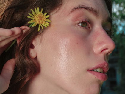 Rosazea: Diese CBD-Creme hilft gegen Rötungen! - Power-Wirkstoff aus der Natur