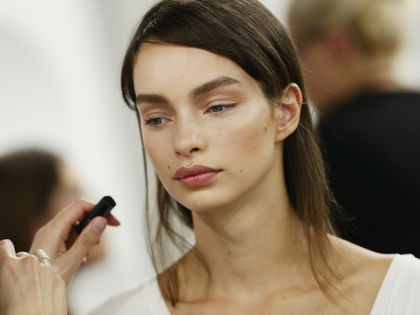 TikTok-Trend 2023: Dieses Drogerie-Puder lieben die User