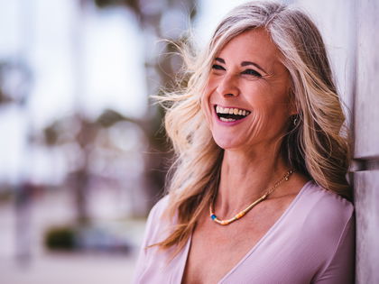 Anti-Aging: Dieses 3-in-1-Serum verjüngt reife Haut sofort - Straffende Wirkung dank effektiver Formel