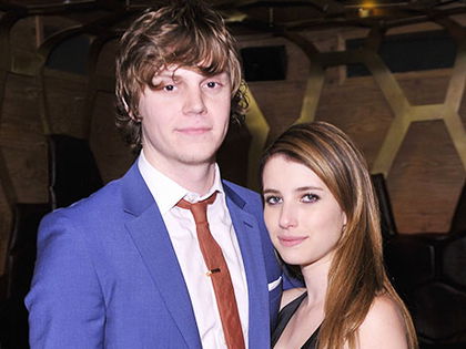 Emma Roberts nach Prügelei mit Freund festgenommen - Evan Peters trägt eine blutige Nase und Bissspuren davon