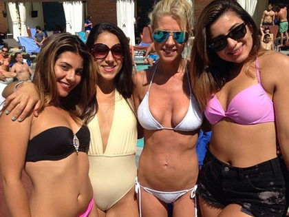 Tara Reid - Bauch hat sich von Operation erholt - Hat sie sich wieder unter das Messer legen lassen?