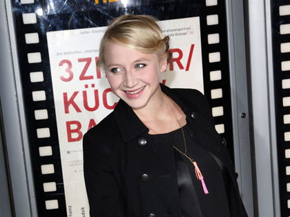 Anna Maria Mühe - Schwanger viel entspannter - Weil die Schauspielerin so in sich ruht, wird sie 'lachender Buddha' genannt