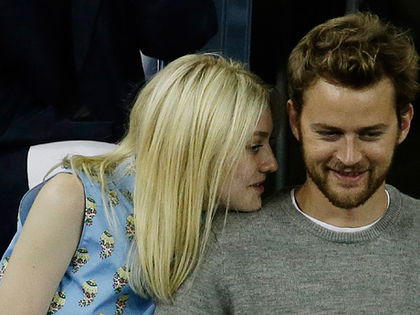 Liebesglück - Dakota Fanning turtelt mit ihrem neuen Freund - Die Schauspielerin zeigte sich in New York an der Seite von Model Jamie Strachan
