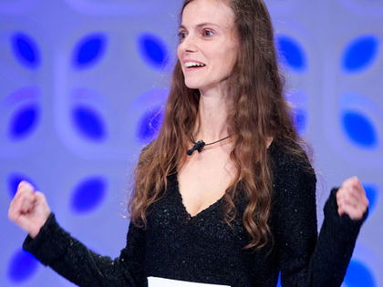 'DSDS' - Horror-Auftritt von Simone Hofer als 'Gollum' - Die Kandidatin spielte eine Szene aus 'Der Herr der Ringe' nach