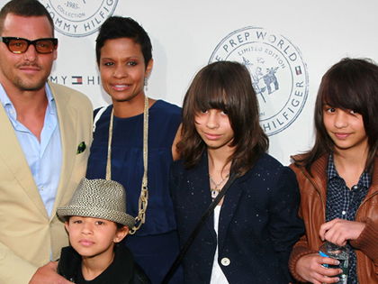Grey's Anatomy Alex Justin Chambers zeigt seine süße Familie - Der Serienstar hat fünf Kinder