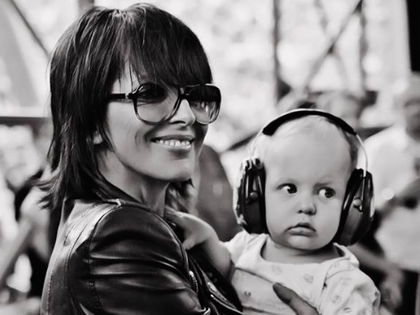 Süß! Nena ganz glücklich mit ihrem dritten Enkelkind Victor  - Die ehemalige 'The Voice of Germany'-Jurorin ist ganz stolz