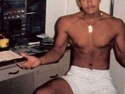 Dwayne 'The Rock' Johnson schon mit 15 ein Muskelpaket - Der Ex-Wrestler mit sexy Schnurrbart