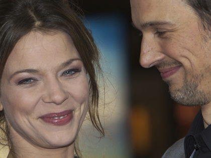 Traumpaar - Florian David Fitz schwärmt von Jessica Schwarz - Über seine 'Jesus liebt mich'-Filmpartnerin: 'Sie ist unfassbar schön'