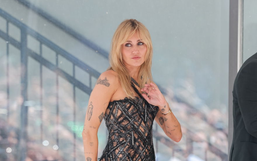Miley Cyrus traurig