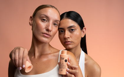 In wenigen Sekunden: Dieser neue Drogerie-Toner zaubert echten "Glass Skin"-Glow