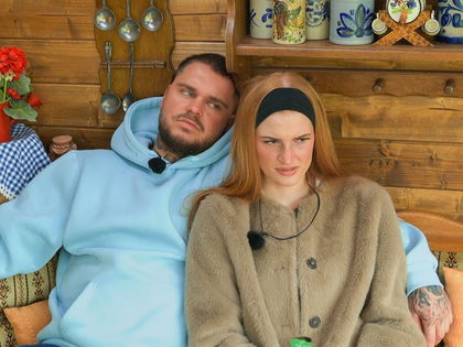 Schwangerschaftstest im "Sommerhaus der Stars": Erwartet Laura ein Kind von Nico Legat?