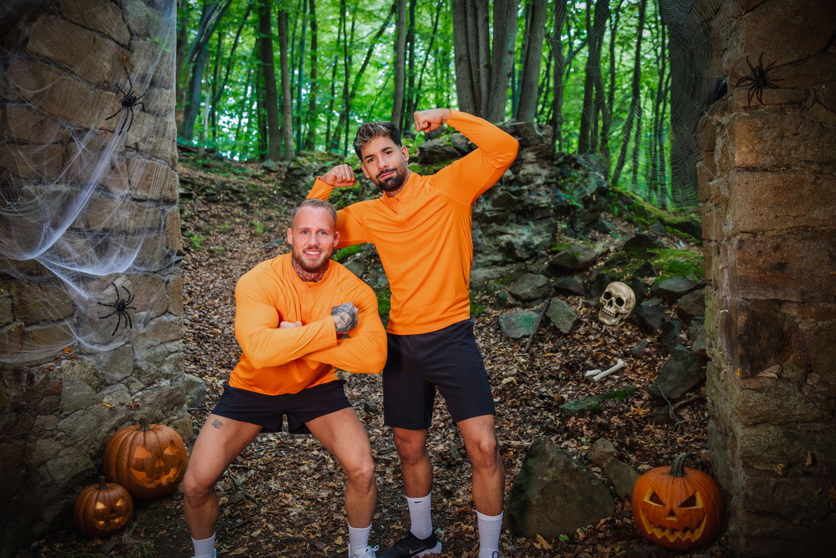 Jerry und Chris bei "#CoupleChallenge – Halloween Edition"