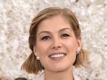 "Gone Girl"-Star Rosamunde Pike hat ihr zweites Baby bekommen - Britische Schauspielerin ist wieder Mutter geworden