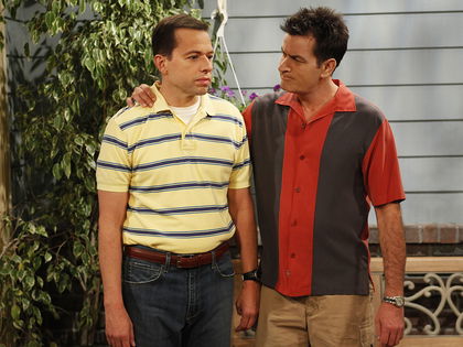 Jon Cryer über Charlie Sheen: "Menschliches Wesen mit einer monumentalen Drogensucht" - Der "Two and a Half Men"-Schauspieler "Alan" packt über "Charlie" in seiner Autobiografie aus