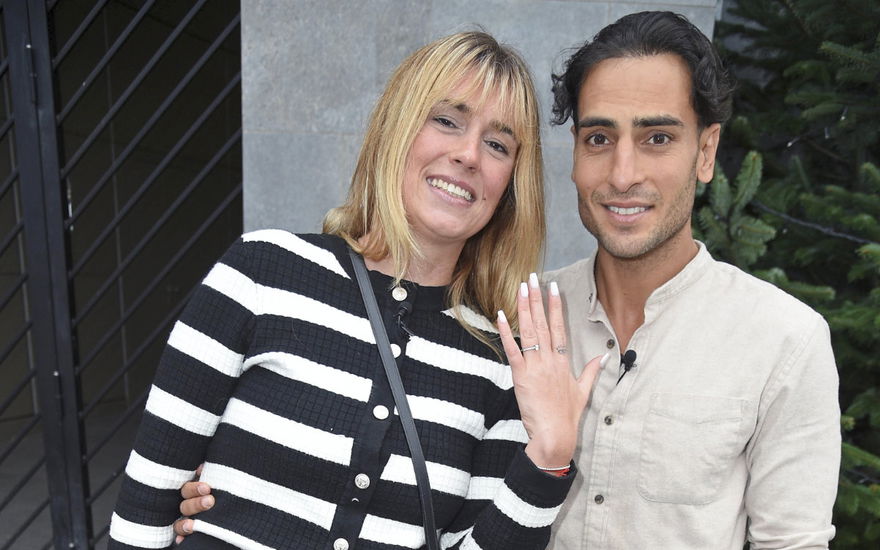 Timur Ülker mit Caroline nach Verlobung