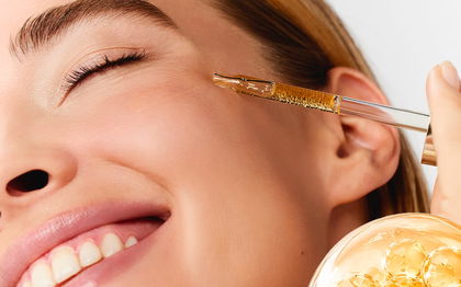 Straffere Haut in 4 Wochen: Dieses Anti-Aging-Serum wirkt der Hautalterung laut Studien sichtbar entgegen